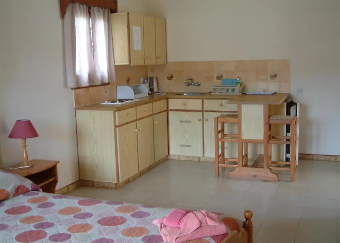 Hotel apartamentowy Pelekanos 3*