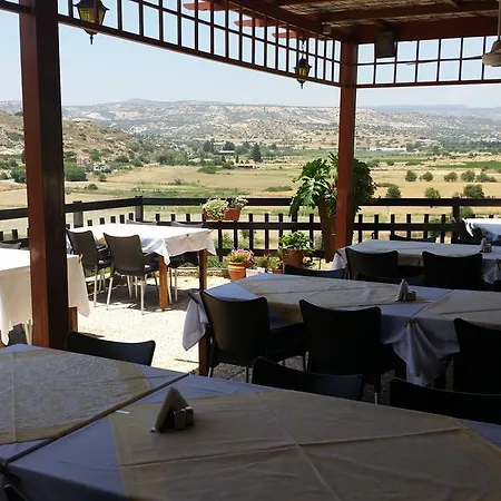 מלון דירות Pelekanos פיסורי