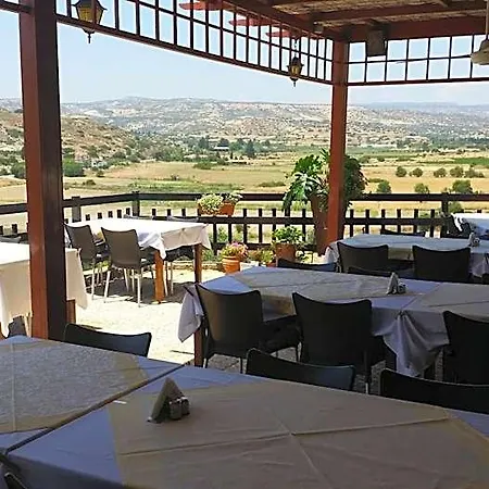 Pelekanos Aparthotel
