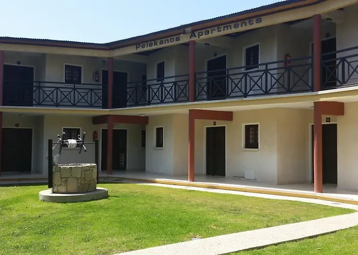 Pelekanos Ξενοδοχείο με διαμερίσματα 3*