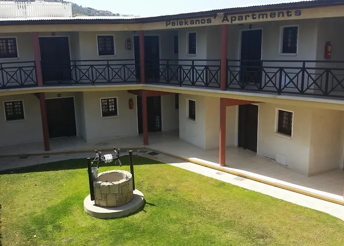 Pelekanos Ξενοδοχείο με διαμερίσματα Πισσούρι